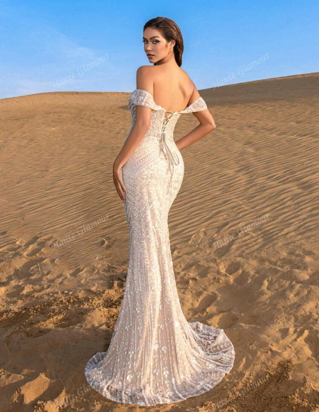 Robe de soirée sirène brodée nude
